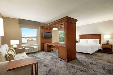 Studio King Size Bed