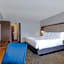 Holiday Inn Express & Suites - Detroit - Dearborn By IHG