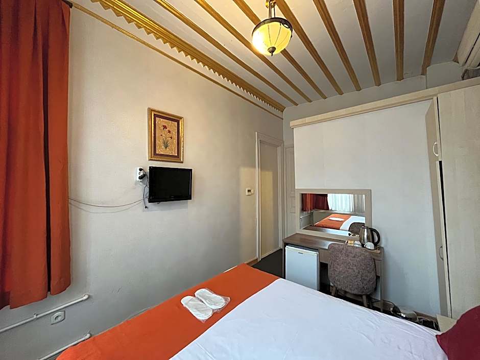 Photo 1 of 16 of Standard 1 Double Bed