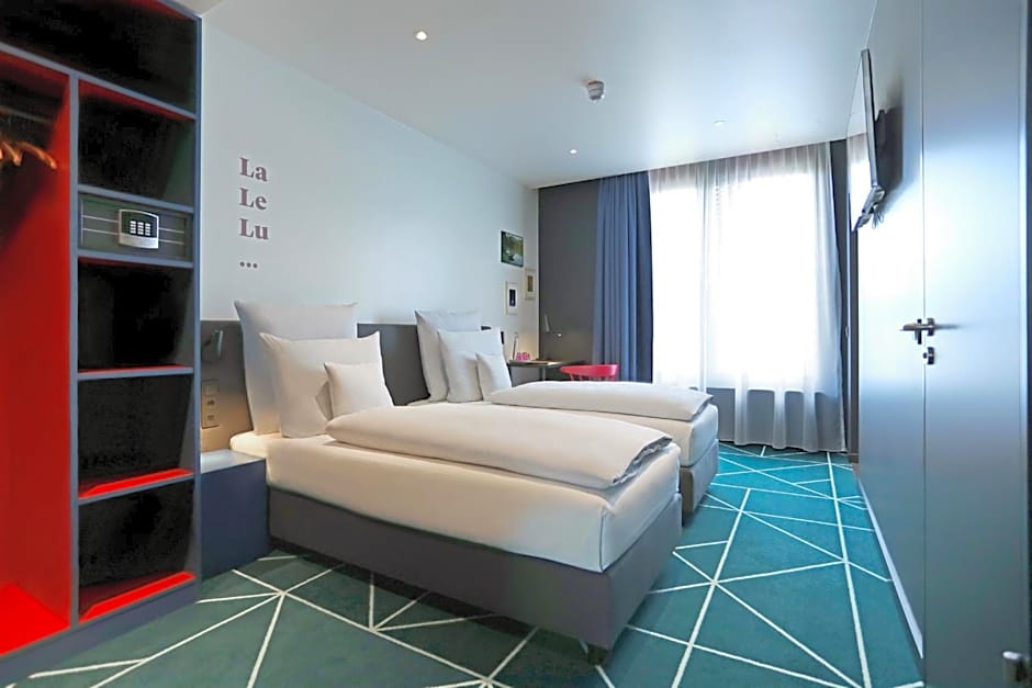 sander Hotel