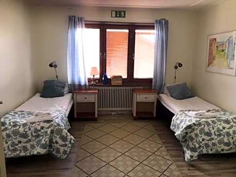 Quadruple Room with Shared Bathroom