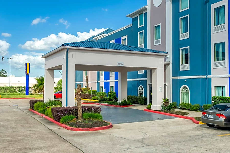 Comfort Inn & Suites Houston FM1960 - Champions