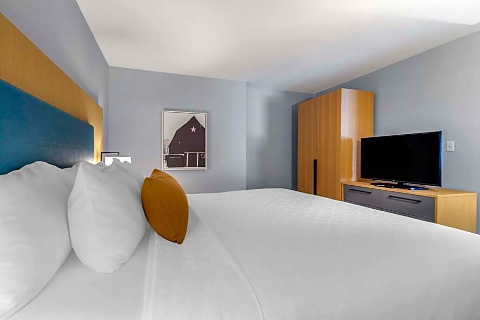 Clarion Hotel & Conference Centre