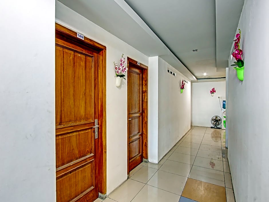 Capital O 92819 Pm Indah Hotel