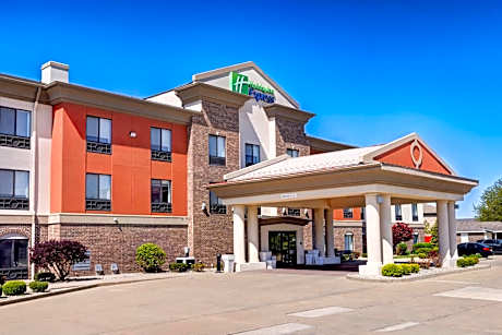 Holiday Inn Express & Suites Shelbyville Indianapolis by IHG