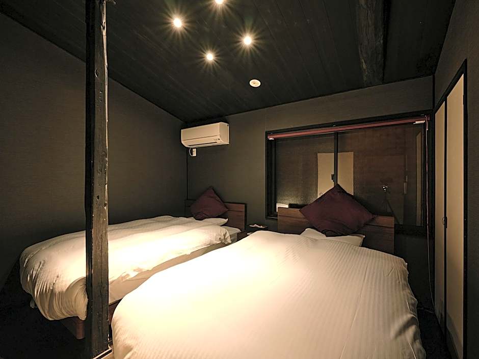 Tsumugi Shimabara Oomon Bettei – Kyoto, IL