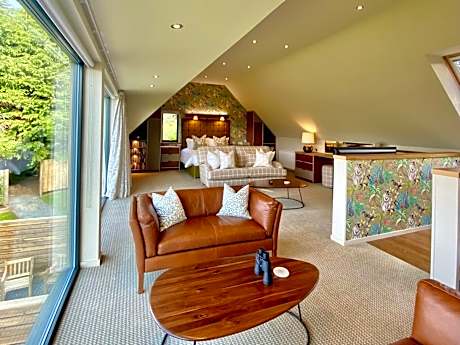 Suite with Garden View