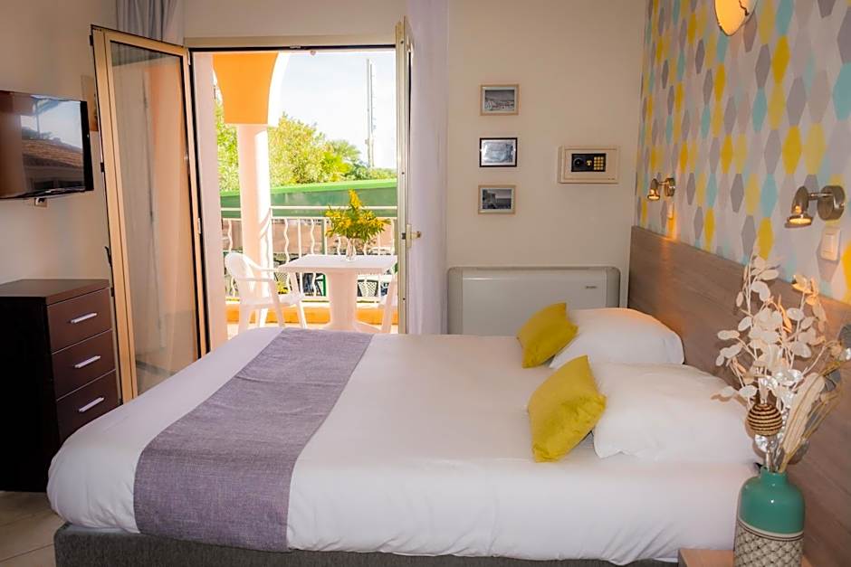 Hotel et Appartements Reine D'Azur