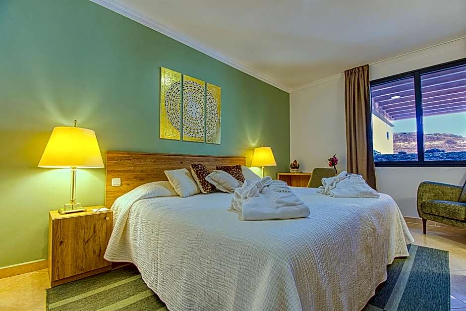 Casa León Royal Retreat