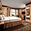 The Hotel @ Fifth Avenue