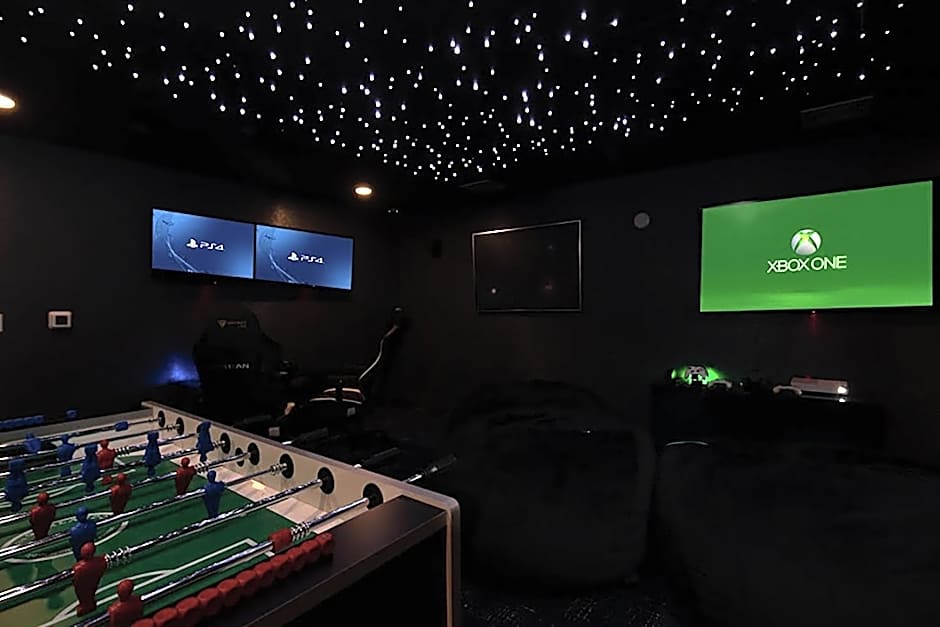 Luxury Furnished Apartments by Hyatus Downtown at Yale