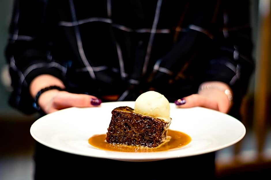 The Elm, Abbots Ripton