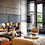 The Logan Philadelphia, Curio Collection by Hilton