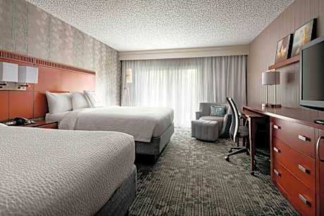 Queen Room with Two Queen Beds and Roll-in Shower - Mobility and Hearing Accessible