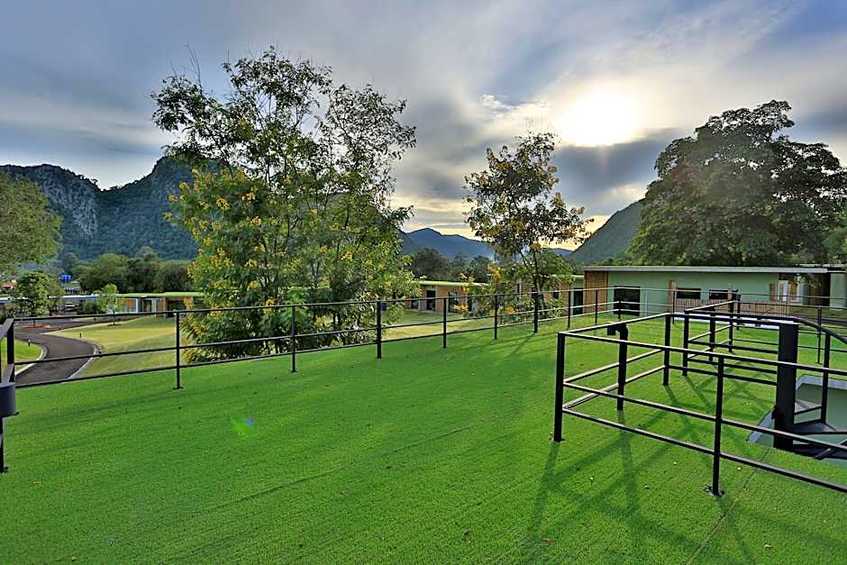 Curve360 Hotel Khao Yai
