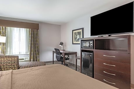 1 King Bed, Non-Smoking, 32-Inch LCD Television, High Speed Internet Access, Microwave And Refrigera