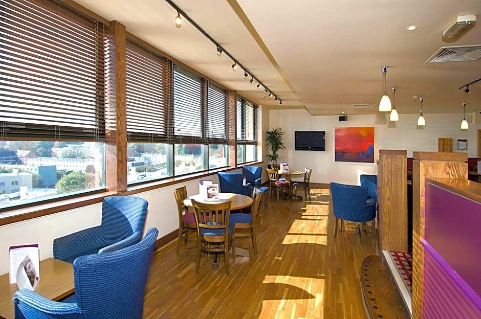 Premier Inn Southampton City Centre