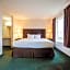Greystone Inn & Suites