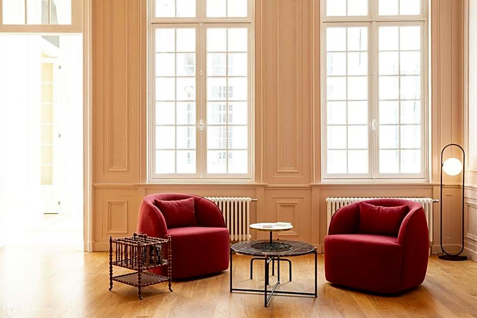 Sapphire House Antwerp, Autograph Collection