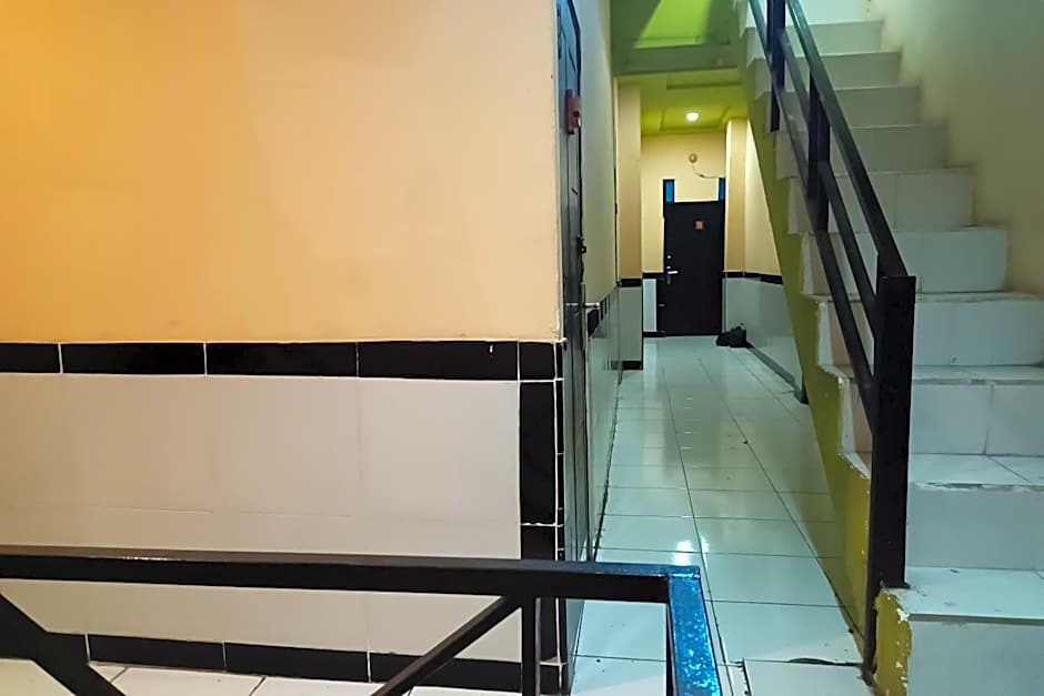 OYO 93485 Hotel Kenzie Sentani