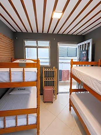 Bed in 6-Bed Mixed Dormitory Room