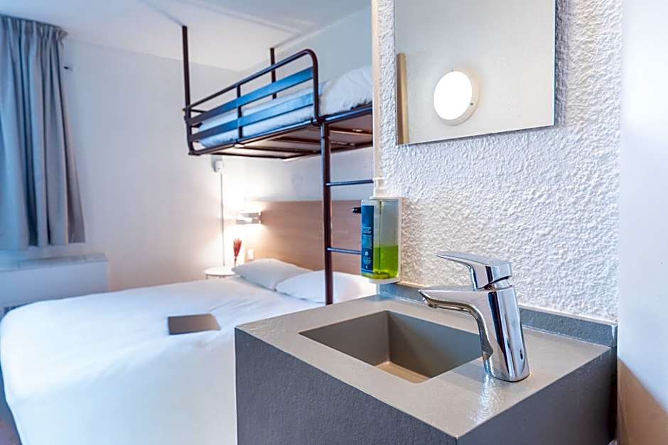 Brit Hotel Essentiel Tours Nord