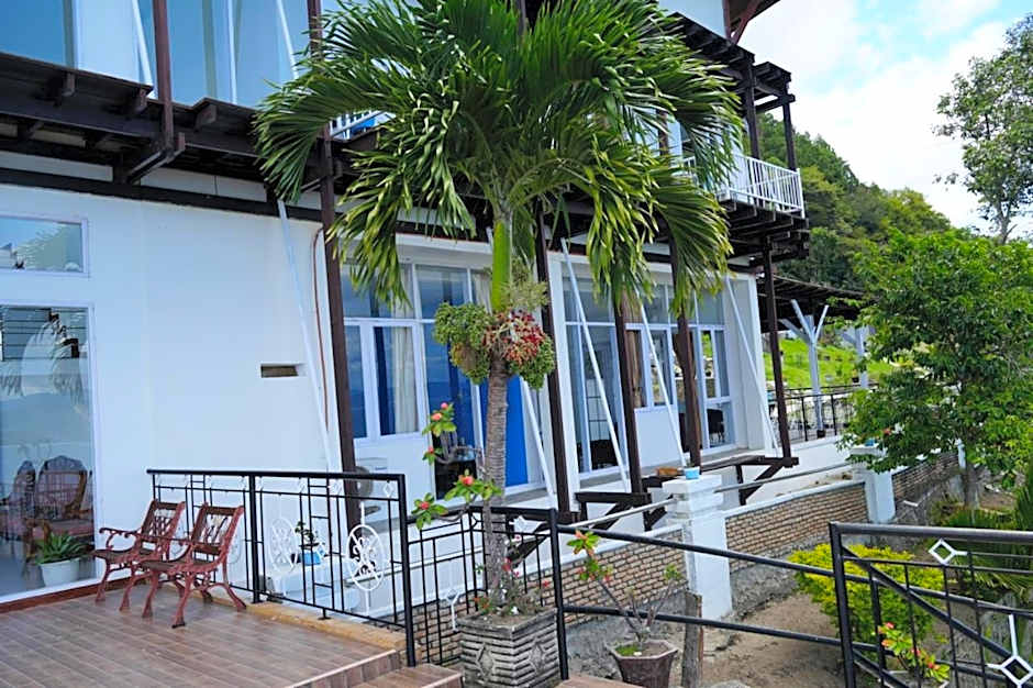 Tiara Bunga Hotel & Villa