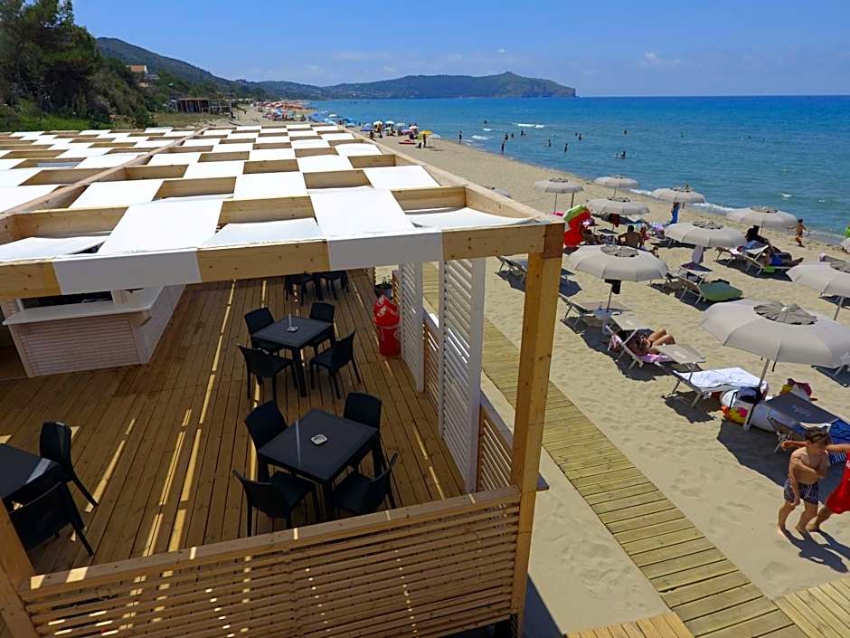 Residence Le Palme - Appartamenti sul mare - Spiaggia tra Palinuro e Caprioli