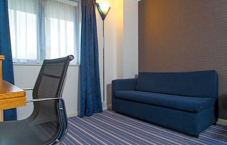 Standard Double Room with Sofa Bed and Free Hot Breakfast