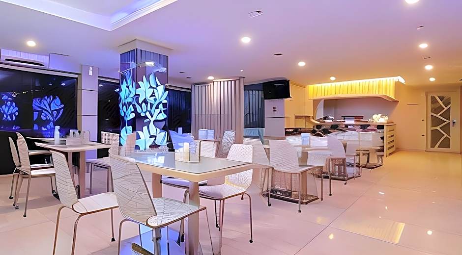 Lovina Inn Hotel Batam