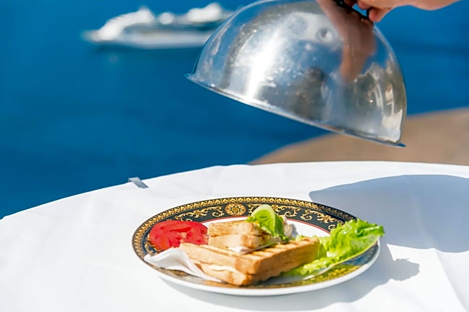 Kratiras View Luxury Suites