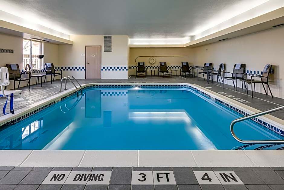 Fairfield Inn & Suites by Marriott Kansas City Airport