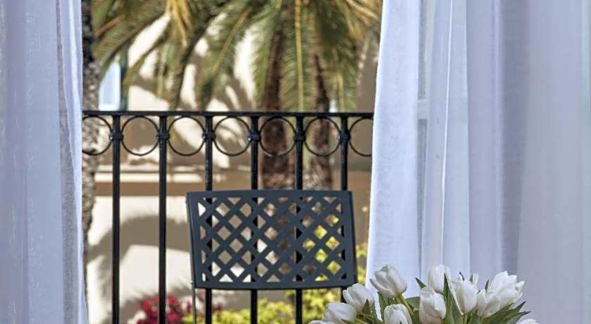 Poseidonion Grand Hotel