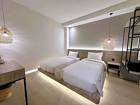 Twin Room with No View