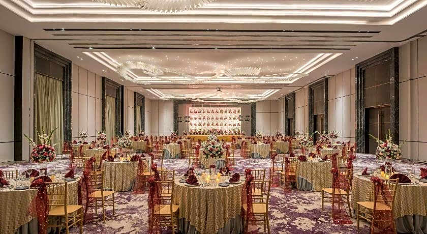 Radisson Blu Hotel & Spa, Nashik