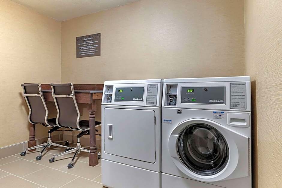 Comfort Inn University