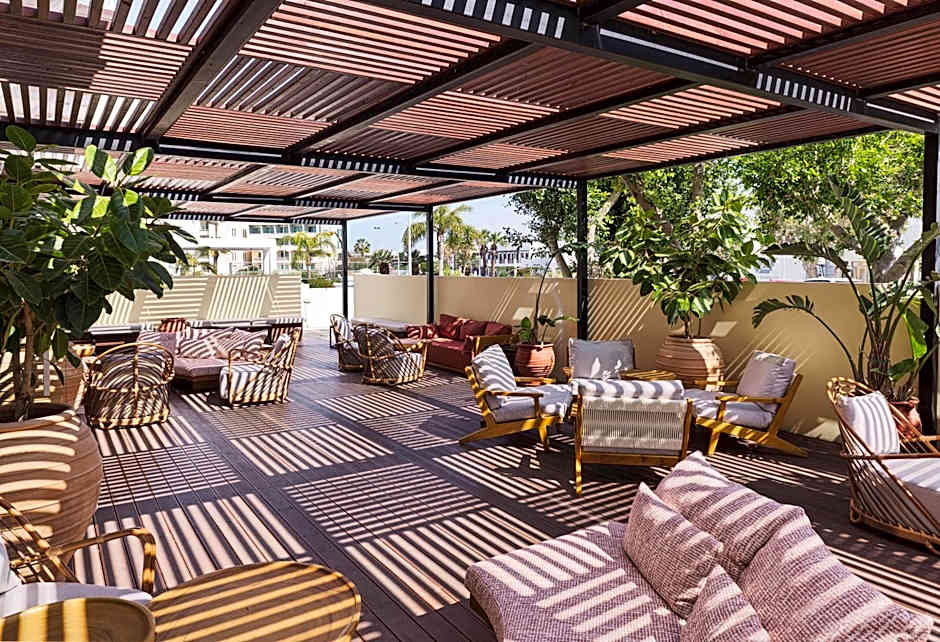 Leonardo Plaza Cypria Maris Beach Hotel & Spa