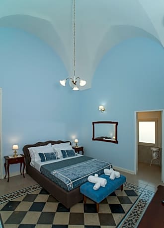 SUPERIOR ROOM (2 Adults)