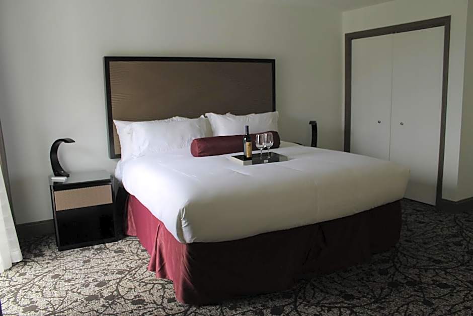 Regalia Hotel & Conference Center