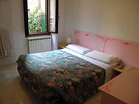 Hotel Adua