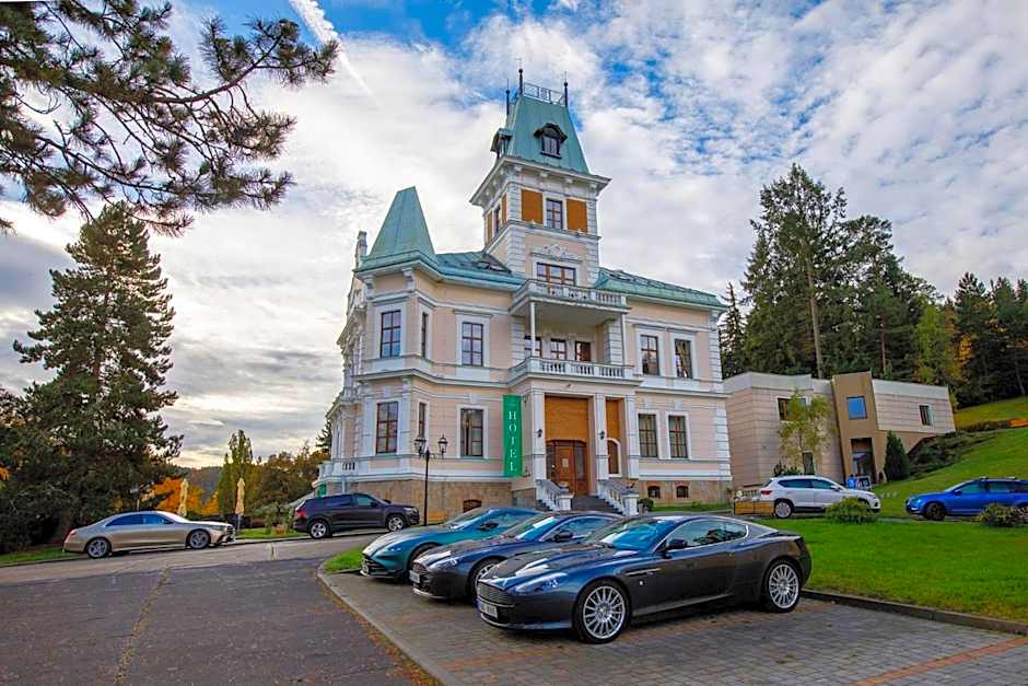 Hotel Château Cihelny