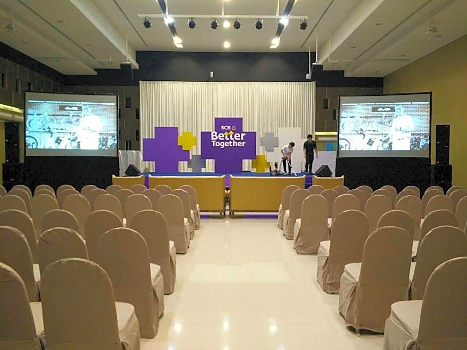 Bunjongburi Hotel