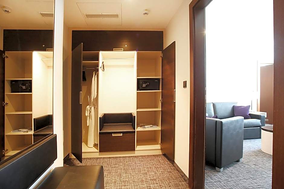 Schiller 5 Hotel & Boardinghouse