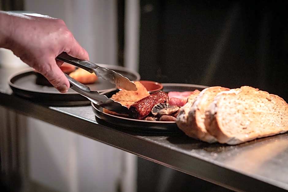 The Farmers Boy Inn Guest House