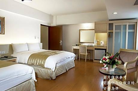 Standard Quadruple Room
