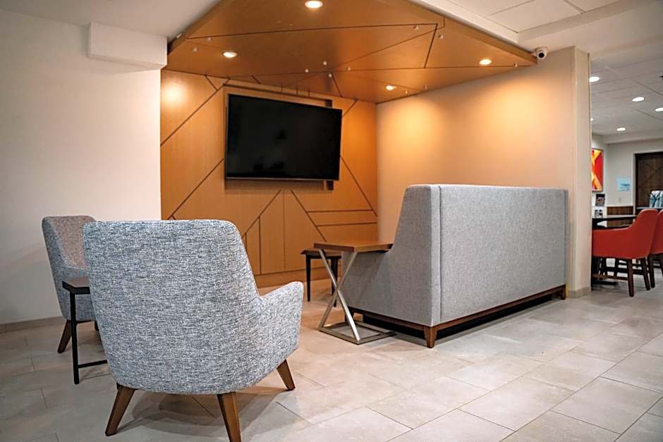 Holiday Inn Express Hotel & Suites West Chester By IHG