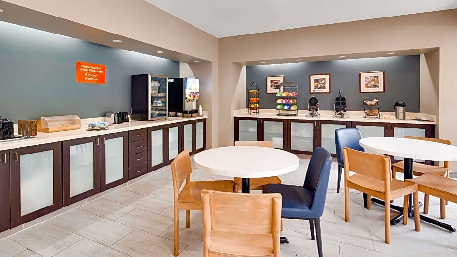 Best Western Plus Augusta North Inn & Suites