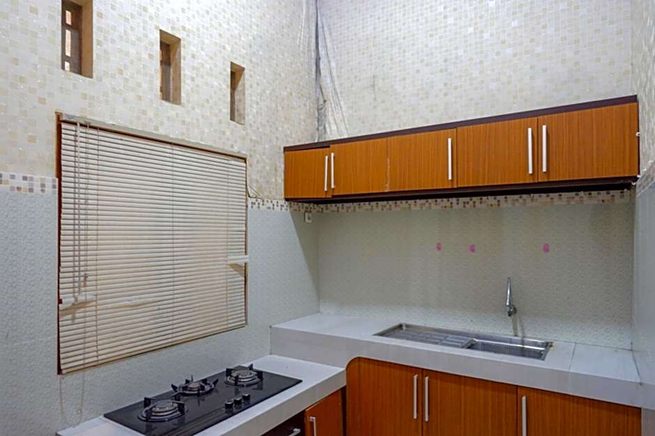 RedDoorz near MM UGM