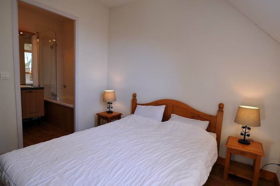 Photo 1 of 6 of Duplex 2 Bedroom Apartment