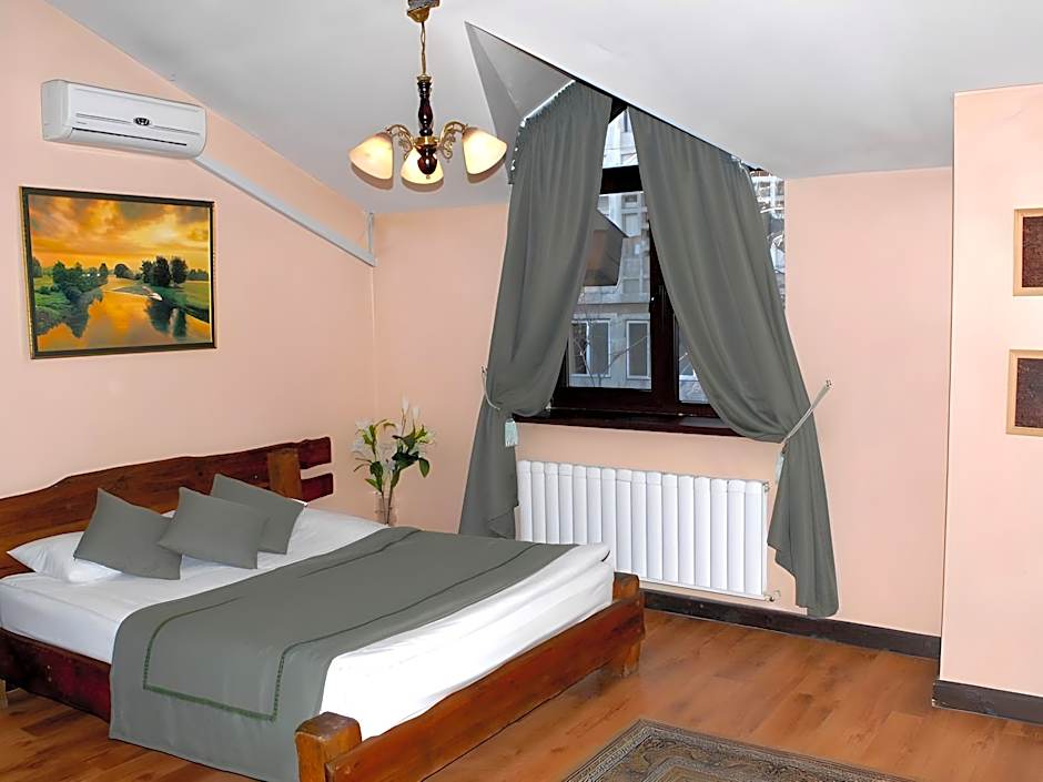 Saraishyq Hotel